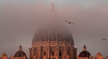 Benedicto XVI será enterrado en una cripta de la basílica de San Pedro