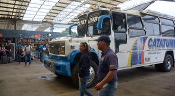 Hacia al Catatumbo, no todas las empresas del terminal de Cúcuta han actuliazado sus tarifas./ Fotos Leonardo Favio Oliveros-La Opinión