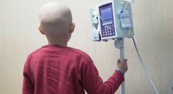 El gran reto para el país ha sido la reducción de la alta mortalidad por cáncer infantil y el aumento de la supervivencia la cual se estima a 5 años en alrededor del 65%. Foto: Cortesía - La Opinión 
