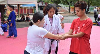 Defensa personal en mujeres