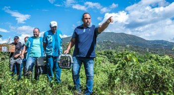 El director de Corponor, Gregorio Angarita Lamk lideró la liberación de especies nativas a su hábitat/Foto cortesía
