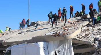 ¡La esperanza se apaga! Más 20.000 muertos por sismo en Turquía y Siria