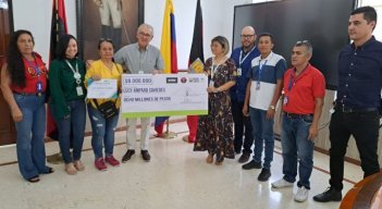 Vendedores informales dejarán las calles  para crear sus emprendimientos