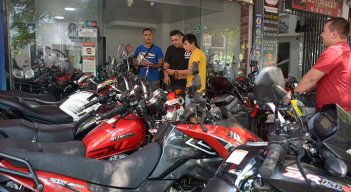 Con presentar la cédula, una cuota inicial cercana a $1 millón y una buena vida crediticia, se puede comprar moto. / Foto Leonardo Favio Oliveros/La Opinión