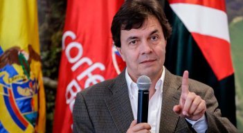 Elegirán al sustituto de Roberto Vélez Vallejo.