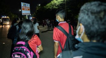 Un total de 2.385 estudiantes de Ureña se benefician con el servicio de transporte escolar para ir a colegios en Cúcuta./ Foto: Cortesía / La Opinión 