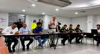 El Jairo Yáñez, alcalde de Cúcuta, se reunión con la ANDI, Corpomoda y la Cámara de Comercio. / Foto Cortesía