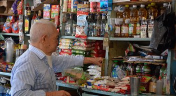 Algunos tenderos de Cúcuta manifestaron que sus ventas se redujeron a la mitad. Foto Leonardo Favio Oliveros/La Opinión