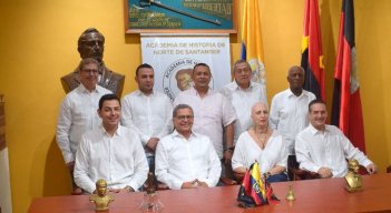 Jaime Ricardo Reyes Calderón, Hunter Dooglas Serrano Correa, Leonardo Yotuhel Díaz Guechá, Ciro Alfonso Pérez, Julio Aníbal Perea Perea, Luis Fernando Niño López, Olger García Velásquez, Susana Quintero Borowiak y Julio Mario Villamizar Sandoval. / Foto: Cortesía / La Opinión 