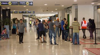 Se espera gran afluencia de pasajeros en la terminal aérea. / Foto Archivo