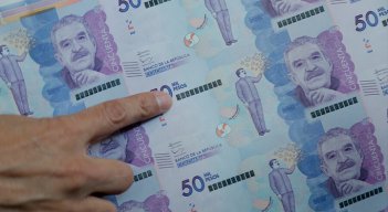 Colombia se ubica en la posición número siete en relación con las personas que prefieren pedir préstamos en bancos, solo 18,10% elige este método frente a 29,08% que opta por recurrir a seres cercanos./ Foto: Colprensa