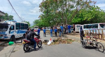 Bloqueo de vías en Atalaya
