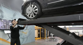 El seguro debe tener un valor asegurado de 15 salarios mínimos legales mensuales vigentes para vehículos de servicio particular y 7 salarios mínimos para motocicletas y similares./ Fotos: Cortesía / La Opinión 