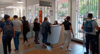 Los sábados, la DIAN está organizado jornadas presenciales con contribuyentes que tienen dudas con el proceso. Foto Cortesía