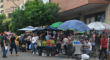 En las calles del centro de Cúcuta se estima que hay al menos 5.500 comerciantes informales./ Foto Archivo