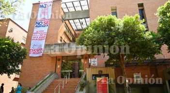 Un nuevo pendón fue colgado en la UFPS