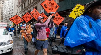 protestas en Nueva York contra los combustibles fósiles