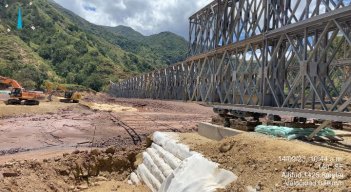 Construcción del puente militar sobre el río Tarrita/Foto cortesía