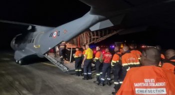 Unidades de rescate de Guyana en labores de búsqueda de mineros