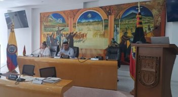Acciones legales podrían echar para atrás la elección 