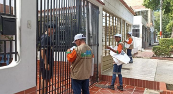 Recuperadores de residuos aprovechables recogen el producto en las casas/Foto cortesía