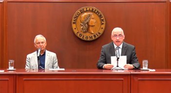 El ministro Ricardo Bonilla y el gerente del banco, Leonardo Villar./Foto Banrep
