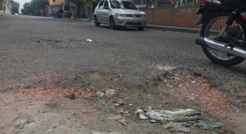 Una de las peores vías es la de la avenida 16 con calle 23 del barrio./ Foto: Nicolás Moijica