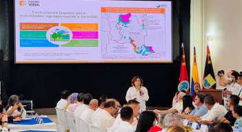 Gremios y alcaldes, junto al gobernador William Villamizar, le expusieron a la ministra de Agricultura, Jhenifer Mojica, sus necesidades. / Foto Cortesía