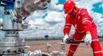 El gobierno de Nicolás Maduro tiene un plan para suministrar gas a Colombia. 