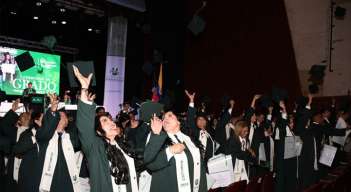 Graduación Unisimón
