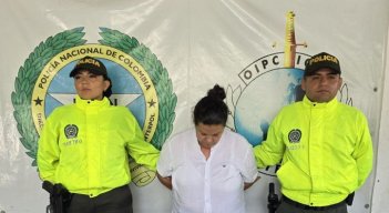 En el inmueble encontraron 10 kilos de base de coca, $4 millones en billetes de $100 mil y 3 prendas militares./ Foto: Cortesía. 