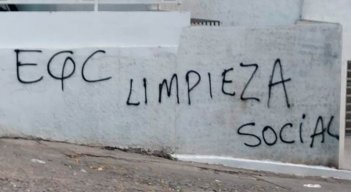 Grafitis alusivos al grupo armado