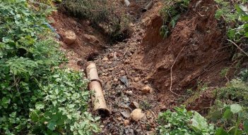 Cuando llueve, las calles de Las Delicias se llenan de barro, suciedad y aguas negras. / Foto: Cortesía. 
