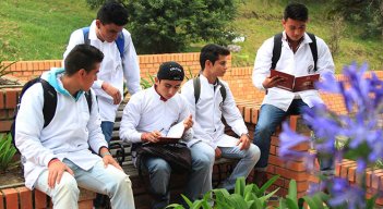 Las nuevas generaciones, con habilidades en cuestiones de tecnología, sienten más interés por cursos cortos./ Foto Archivo