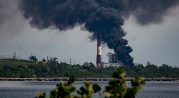 Uno de los dos tanques de crudo, se incendió en Cuba 