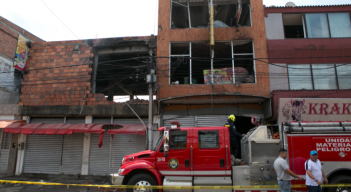 El Cuerpo de Bomberos de Cúcuta aún continuaba inspeccionando la zona de los hechos.