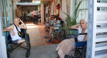 La Iglesia Ortodoxa asegura que nunca tuvo en propiedad la sede del ancianato La Esperanza.