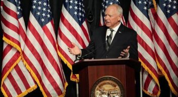 Tim Walz, gobernador de Minnesota