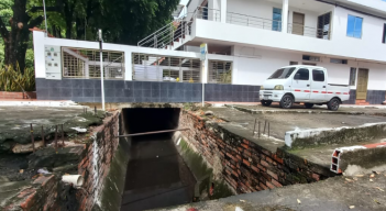 Múltiples accidentes se han registrado en este canal de aguas lluvia del barrio Los Próceres.