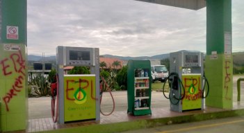 Grafitis del EPL en Abrego