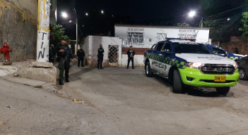 lLUNES EXPLOTO UNA GRANADA