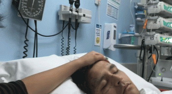 Cristian Nodal en el hospital