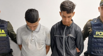 Jairo Agudelo y Brayan Torrealba fueron capturados en el barrio Alfonso López por intento de homicidio y porte ilegal de armas