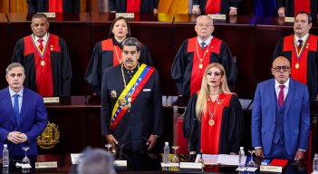 Posesión ilegítima de Maduro