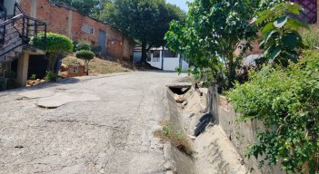 Mientras guardaban el carro, en la calle 11N con avenida 6 del barrio San Martín, un desconocido baleó a Ildelfo Rincón Mejía.