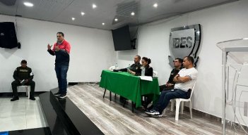 En la reunión, la Secretaría de Seguridad Ciudadana se comprometió a gestionar la posible instauración de alarmas comunitarias. / Foto: Cortesía. 