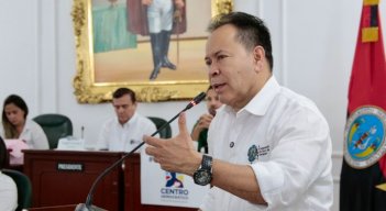 Gobernador William Villamizar en la clausura de las extras de la Asamblea/Foto cortesía