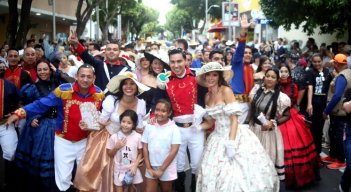 La carroza de la Loma de Bolívar fue escenificada por los despachos de Prensa, Gobierno y Seguridad/Foto Carlos Ramírez