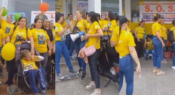 Están jugando con la salud de nuestros hijos: madres de niños en condición de discapacidad protestan en las sedes de la Nueva EPS 