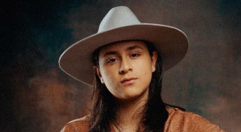 Jesús Hernández debuta con ‘De Ti’, un sencillo inspirado en los amores de colegio.